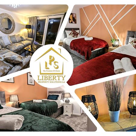 6 Guests * 4 Bedroom * Free Wi-Fi *亨廷登 外观 照片