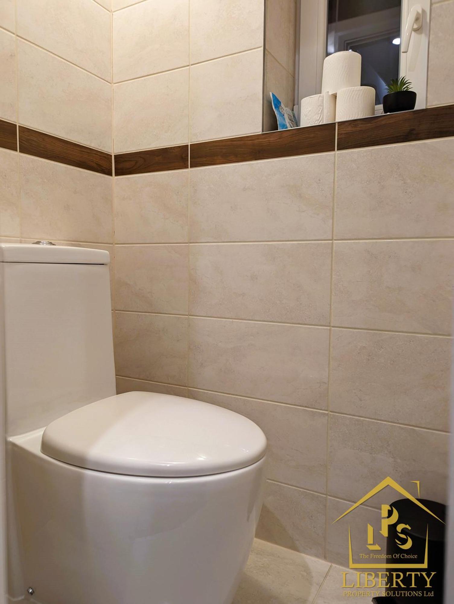 6 Guests * 4 Bedroom * Free Wi-Fi *亨廷登 外观 照片